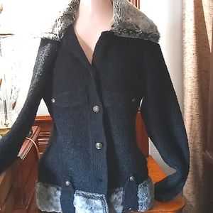 Girish Oswal pure Wool  button up sweater with fur trim. M.